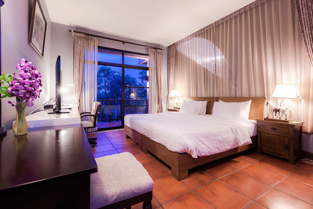 Phukumhom Khao Yai Hotel Vangkata Kültér fotó