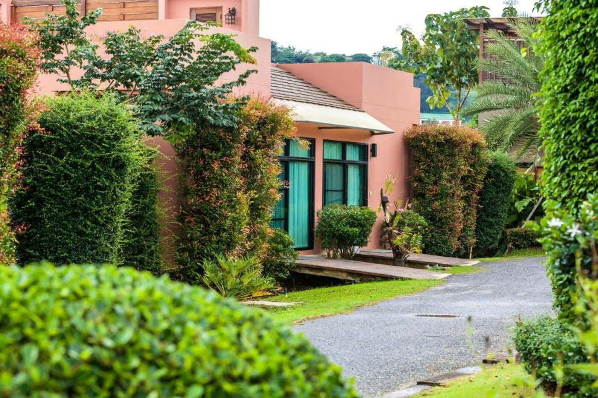 Phukumhom Khao Yai Hotel Vangkata Kültér fotó