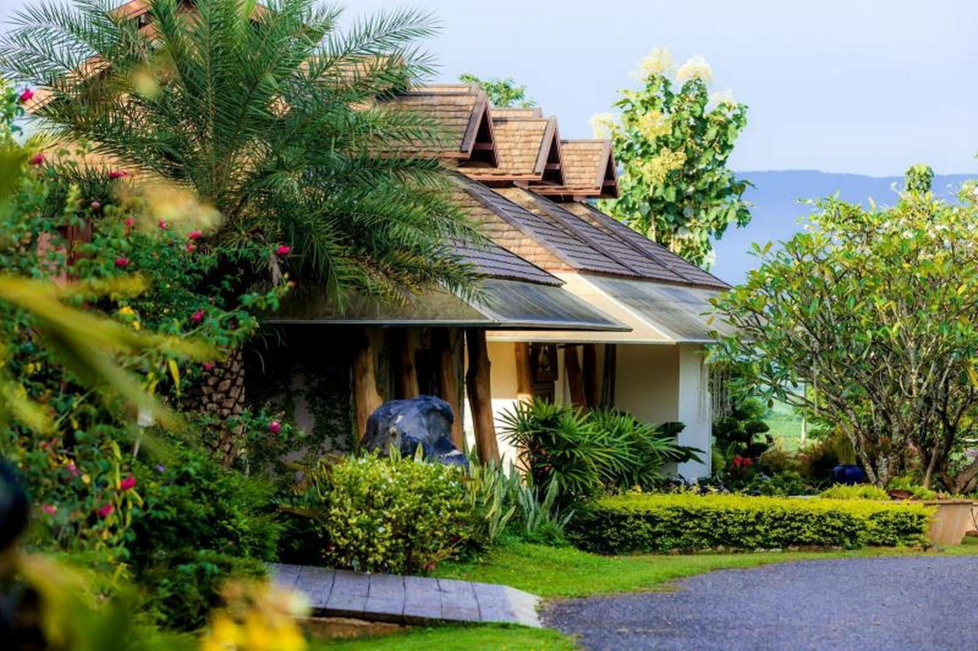 Phukumhom Khao Yai Hotel Vangkata Kültér fotó