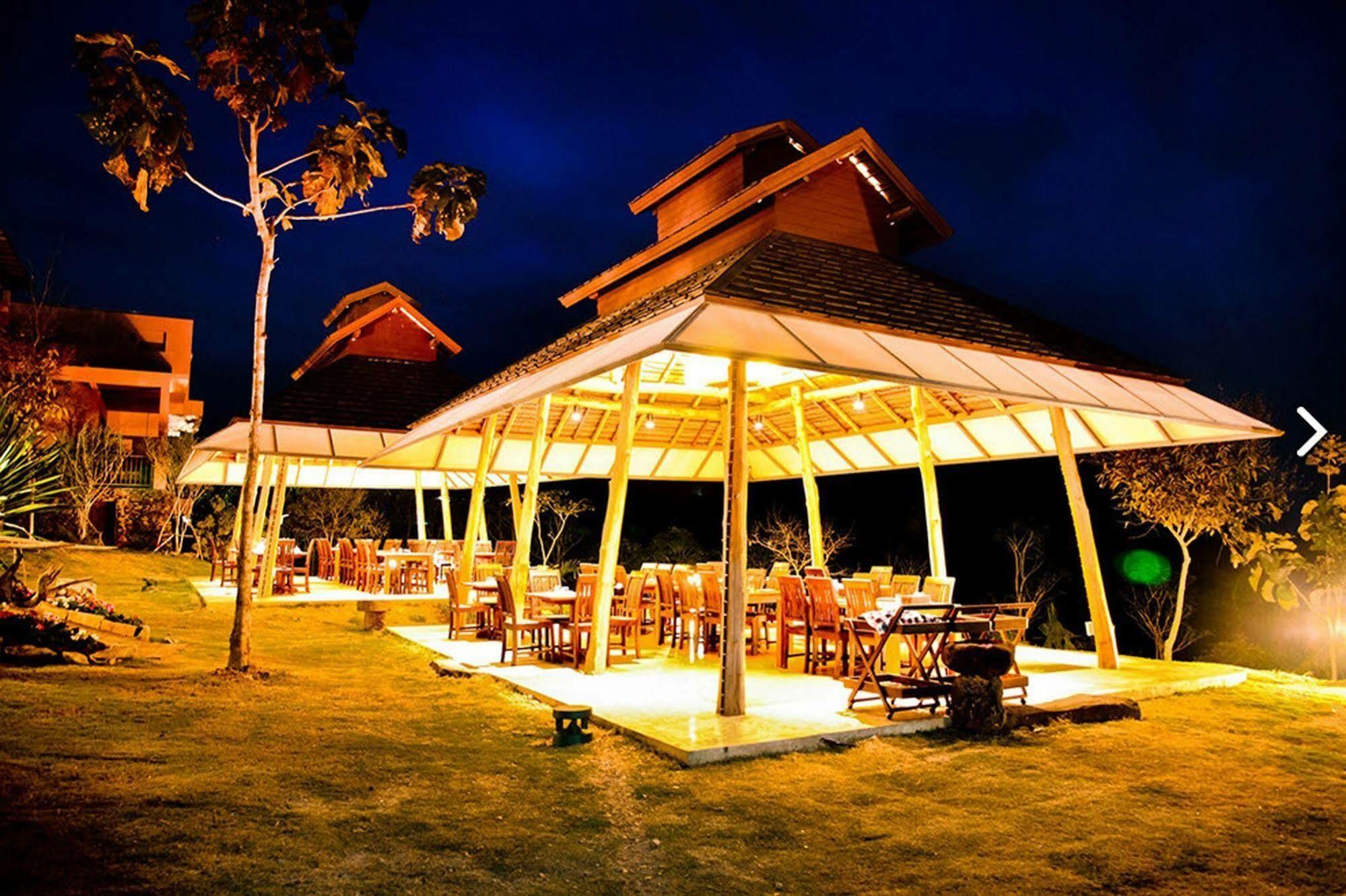 Phukumhom Khao Yai Hotel Vangkata Kültér fotó